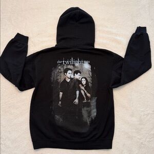 🖤 The Twilight Saga Graphic Hoodie – Size Small
